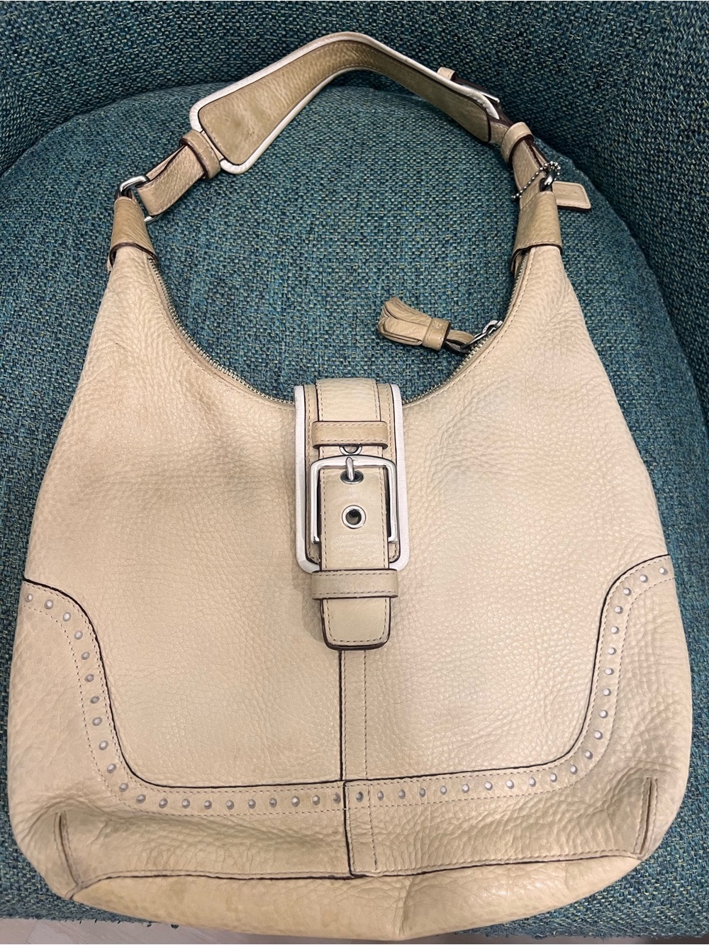 Vintage Coach Hamptons Soho Beige Pebbled Leather Hobo Bag #5054